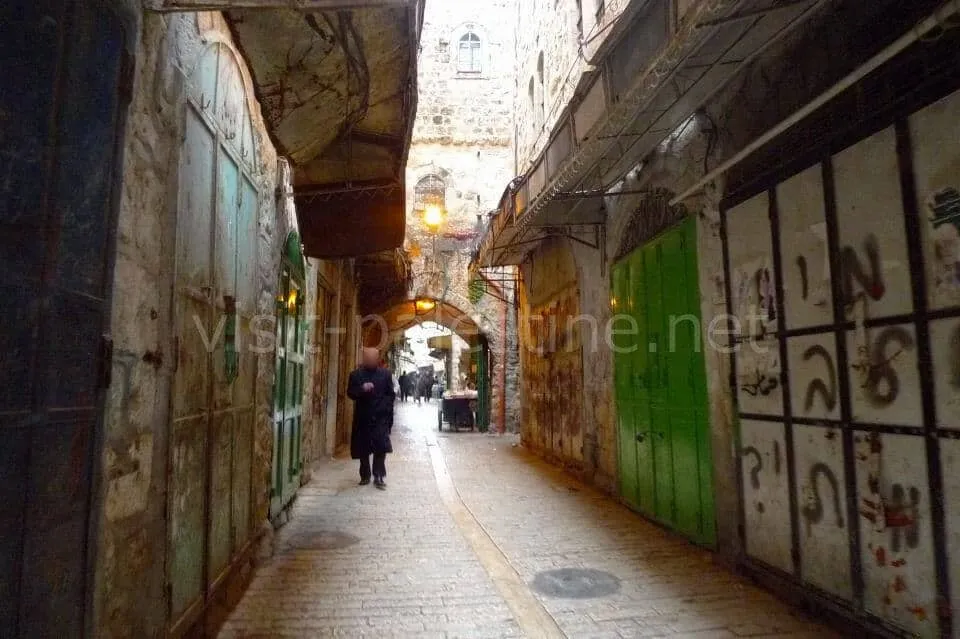 Its atmosphere is very different from other cities in West Bank, maybe because of the Israeli troop. Hebron old city
