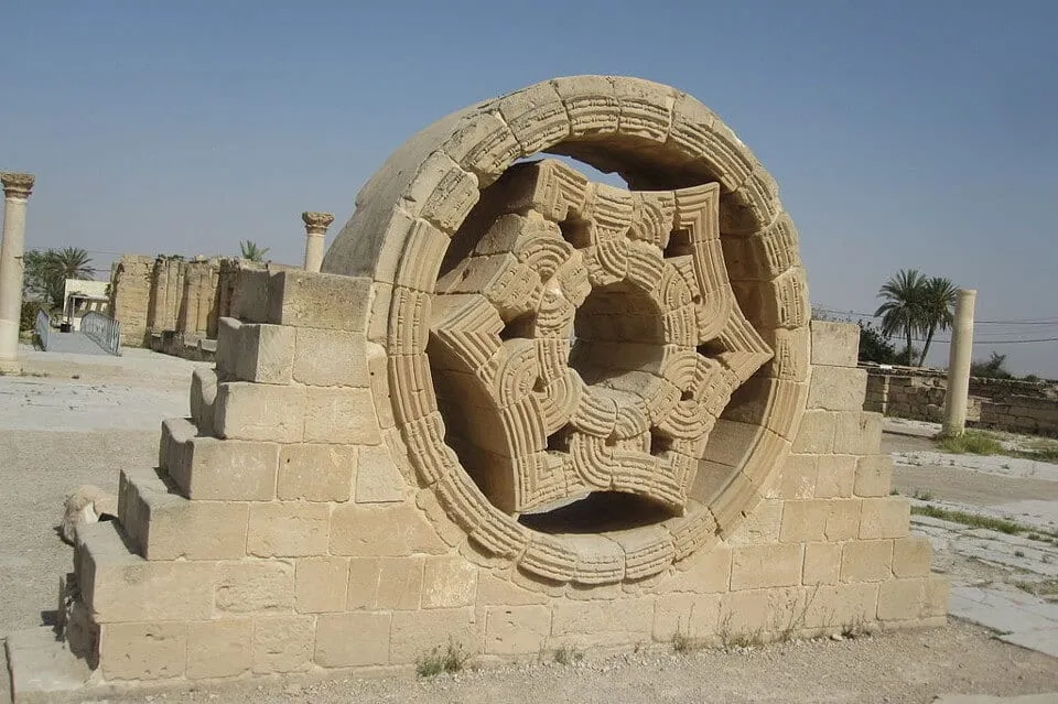 This object is said to be an archetype of the rose window in European churches. MichaelDarter An object at Hisham’s Palace, Jericho