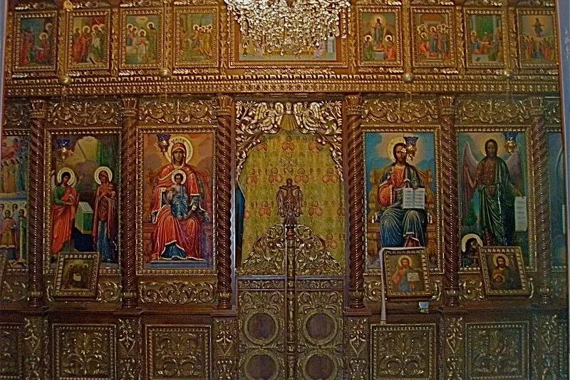 Orthodox Christians respect icons. Seetheholyland.net Jericho Deir-Qurantul